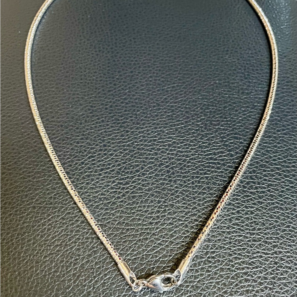 Omega style necklance - Picture 7 of 9
